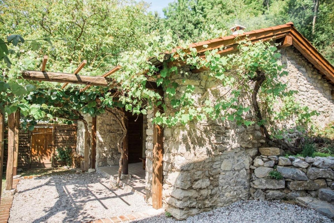 Villa Kuninez Most na Soči Exterior foto